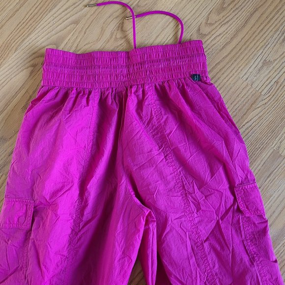 ATHLETA X ALICIA KEY HIGH WAIST UTILITY PANT FUSCHIA CARGO PARACHUTE JOGGER sz 2 - Picture 5 of 9